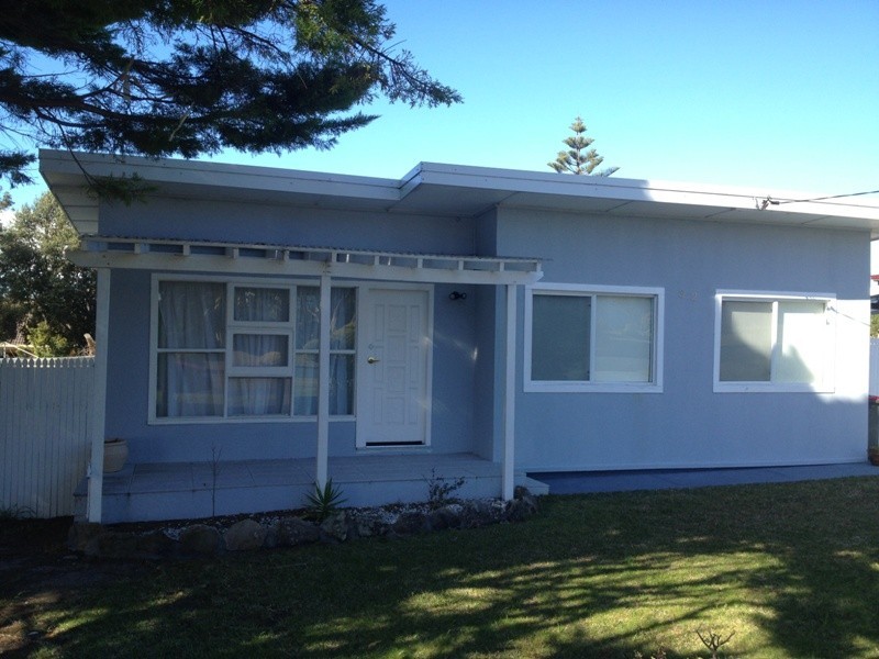 32 Highview Dr, Dolphin Point NSW 2539