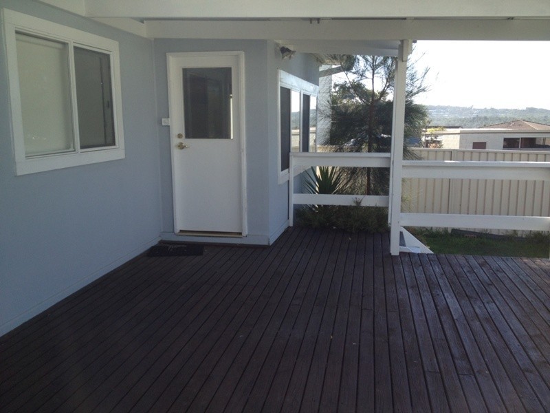 32 Highview Dr, Dolphin Point NSW 2539