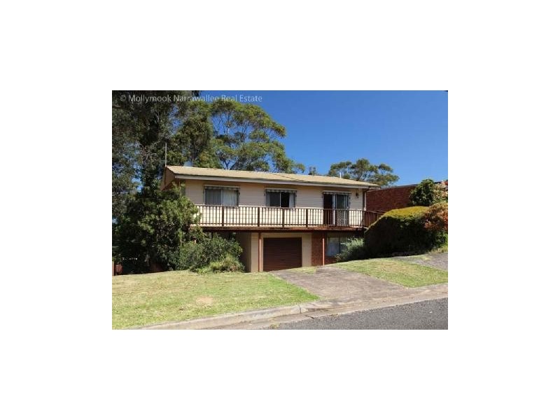 8 Parkview Parade, Mollymook NSW 2539