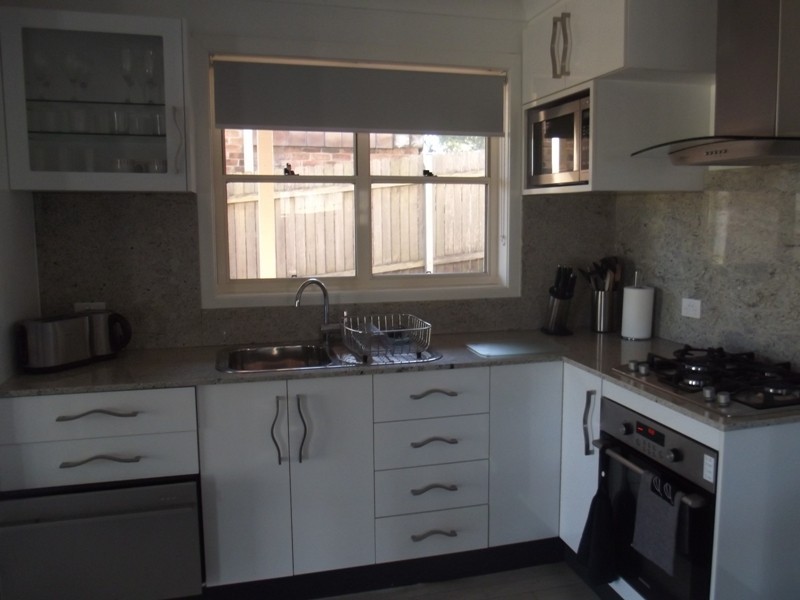 1 Bond Pl, Mollymook NSW 2539