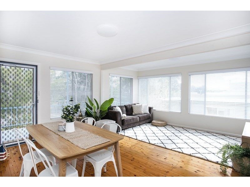 20 Ilett St, Mollymook NSW 2539