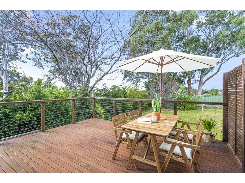 20 Ilett St, Mollymook NSW 2539
