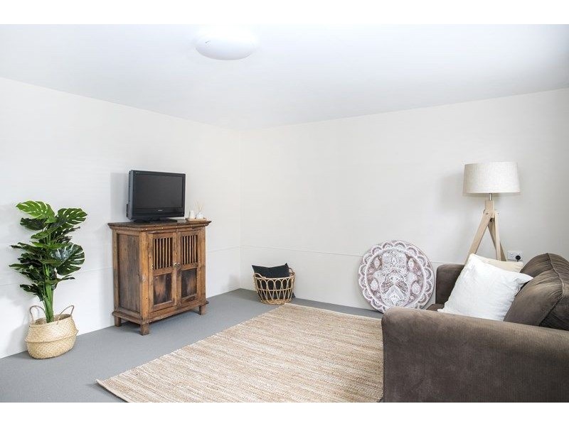 20 Ilett St, Mollymook NSW 2539