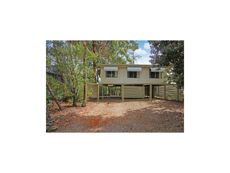 4 Bannister Head Road, Mollymook NSW 2539