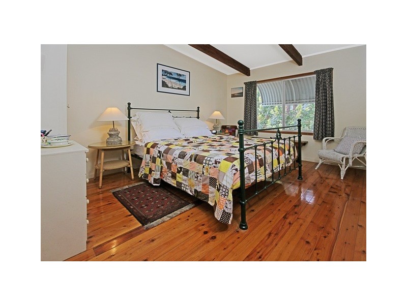 4 Bannister Head Road, Mollymook NSW 2539