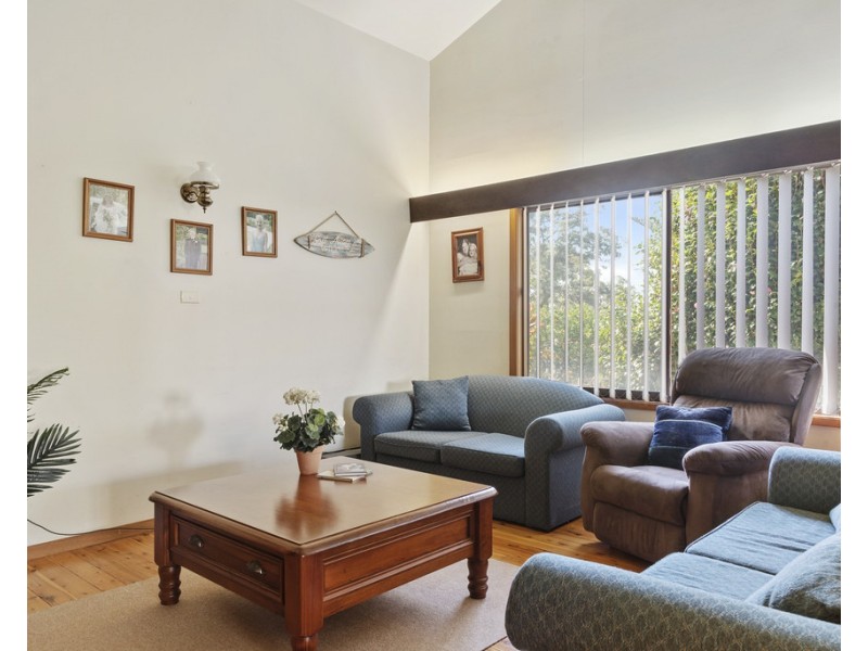 3 Edwin Avenue, Lake Conjola NSW 2539 Ray White Ulladulla Sold