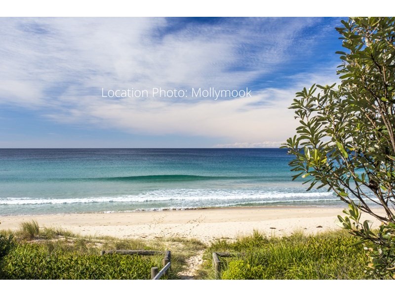 32 Pengana Crescent, Mollymook NSW 2539