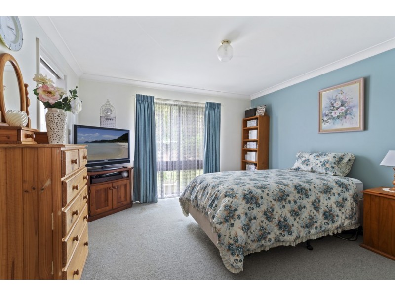 49 Kendall Crescent, Burrill Lake NSW 2539