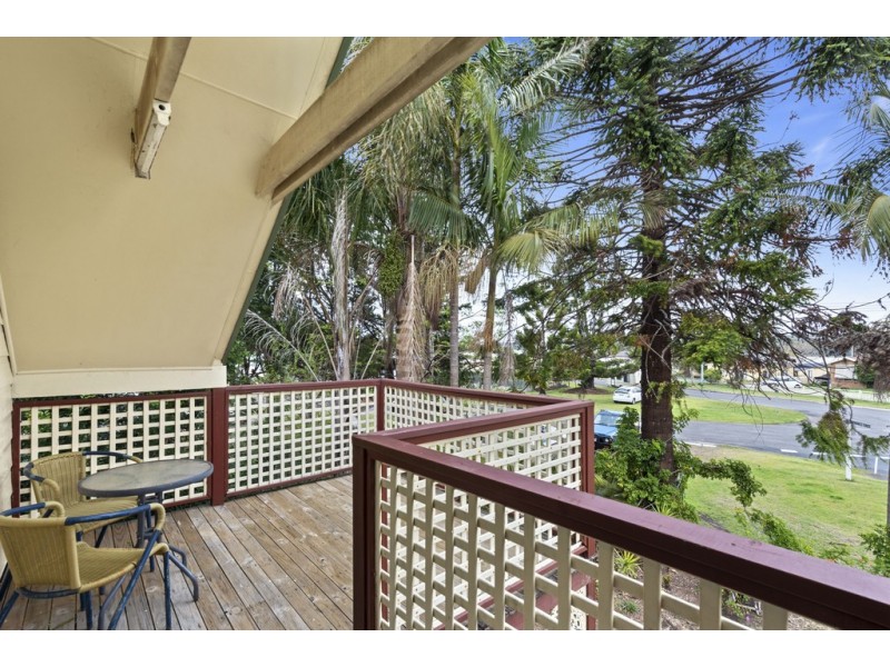 49 Kendall Crescent, Burrill Lake NSW 2539