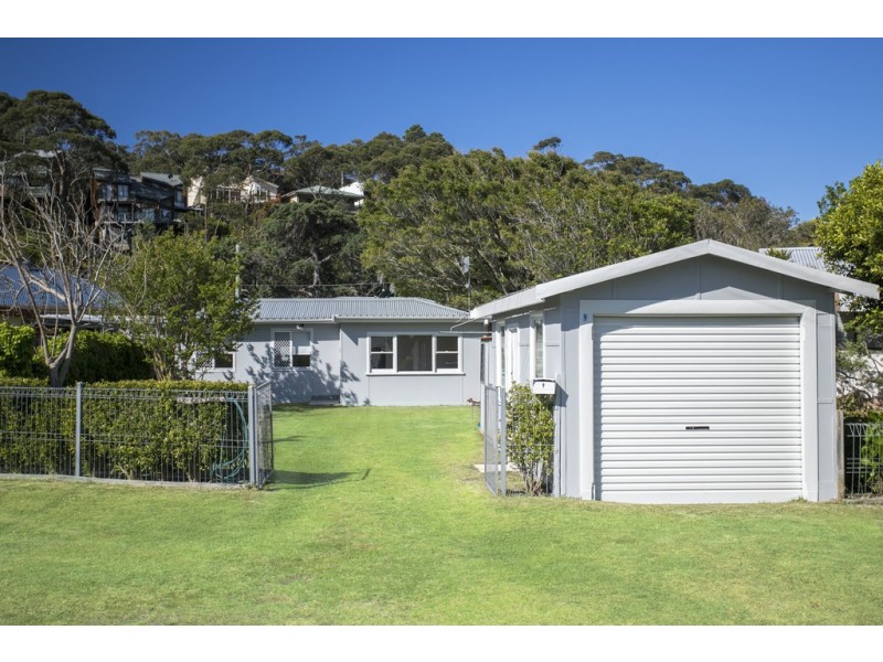 9 McDonald Parade, Burrill Lake NSW 2539