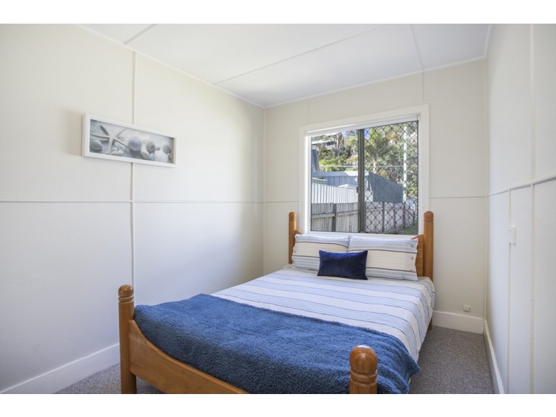 9 McDonald Parade, Burrill Lake NSW 2539