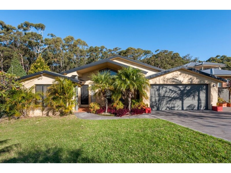 204 Matron Porter Drive, Mollymook Beach NSW 2539