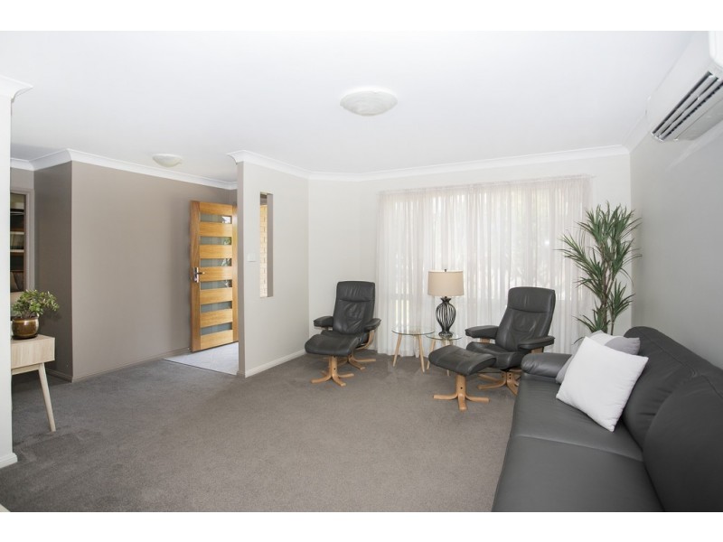 4 Mison Circuit, Mollymook Beach NSW 2539