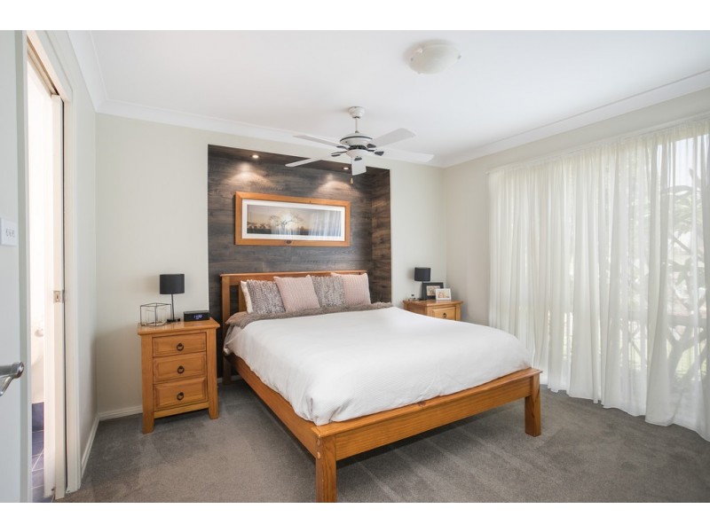 4 Mison Circuit, Mollymook Beach NSW 2539