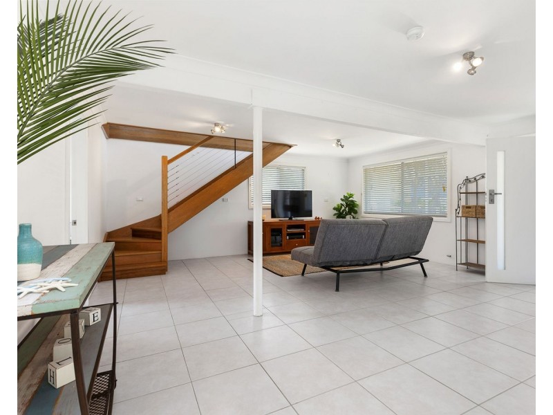 5 Parkinson Street, Narrawallee NSW 2539