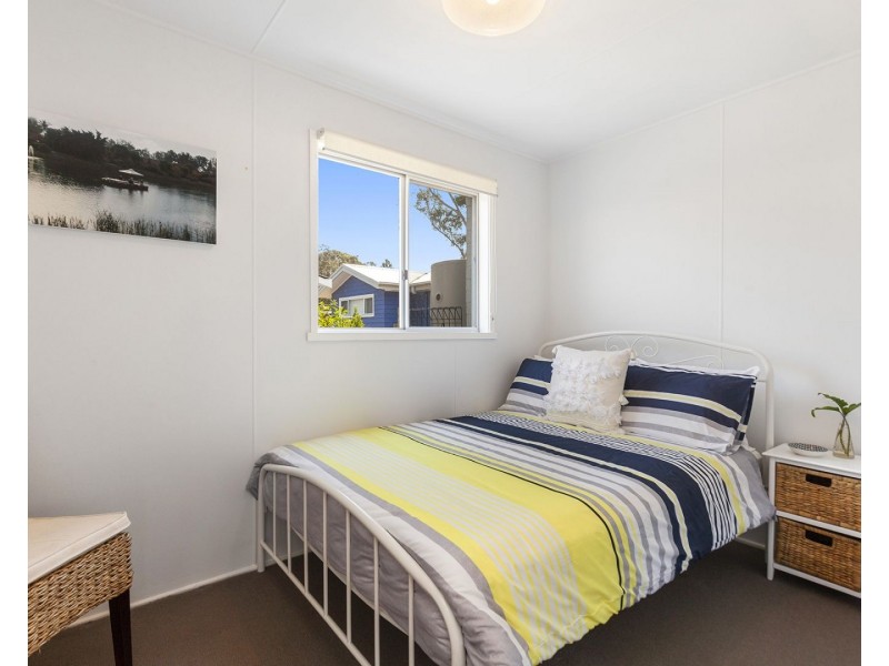 5 Parkinson Street, Narrawallee NSW 2539