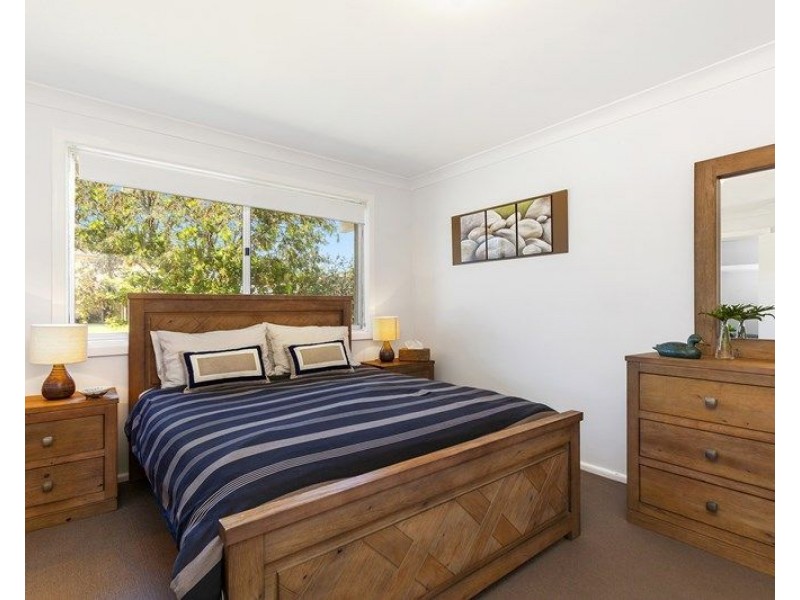 5 Parkinson Street, Narrawallee NSW 2539