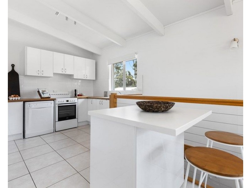 5 Parkinson Street, Narrawallee NSW 2539