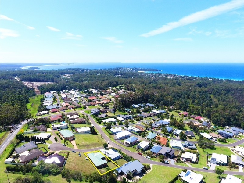 10 The Green, Mollymook NSW 2539