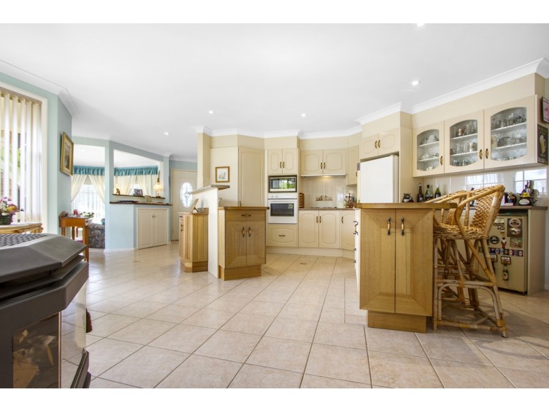 31 Leo Drive, Narrawallee NSW 2539