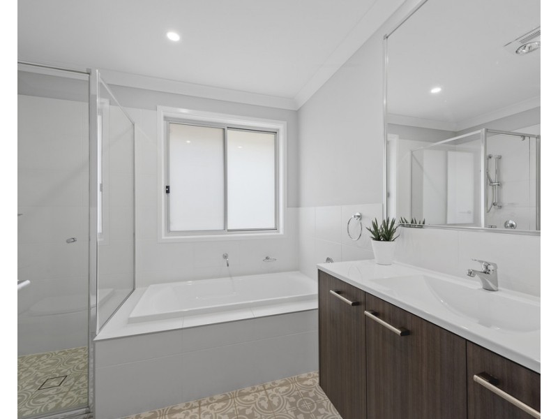 6 Iluka Crescent, Narrawallee NSW 2539