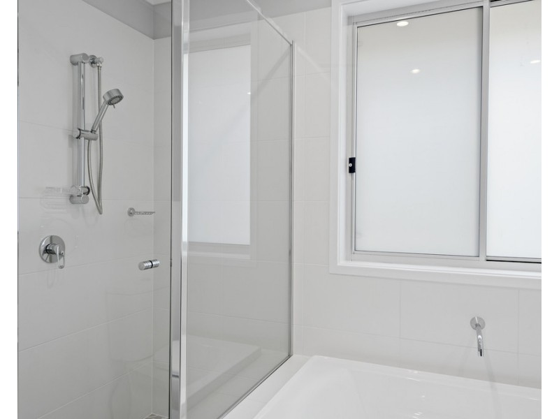 6 Iluka Crescent, Narrawallee NSW 2539