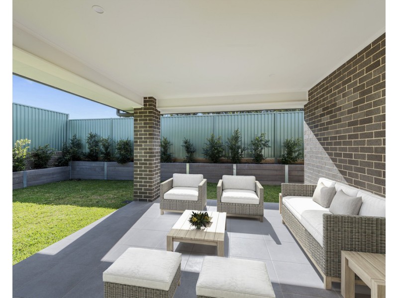 6 Iluka Crescent, Narrawallee NSW 2539