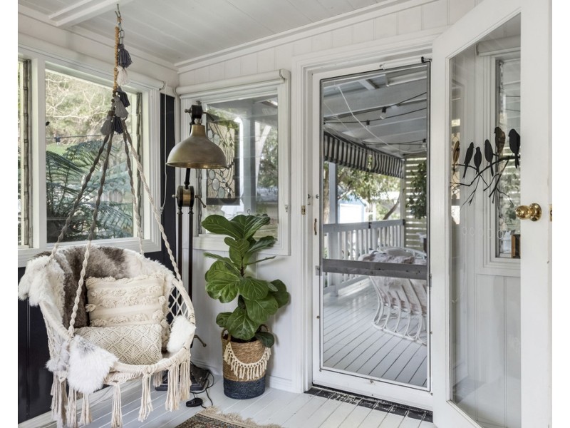 25 Manning Ave, Narrawallee NSW 2539