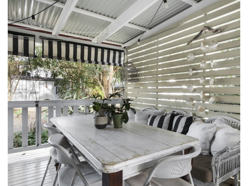 25 Manning Ave, Narrawallee NSW 2539