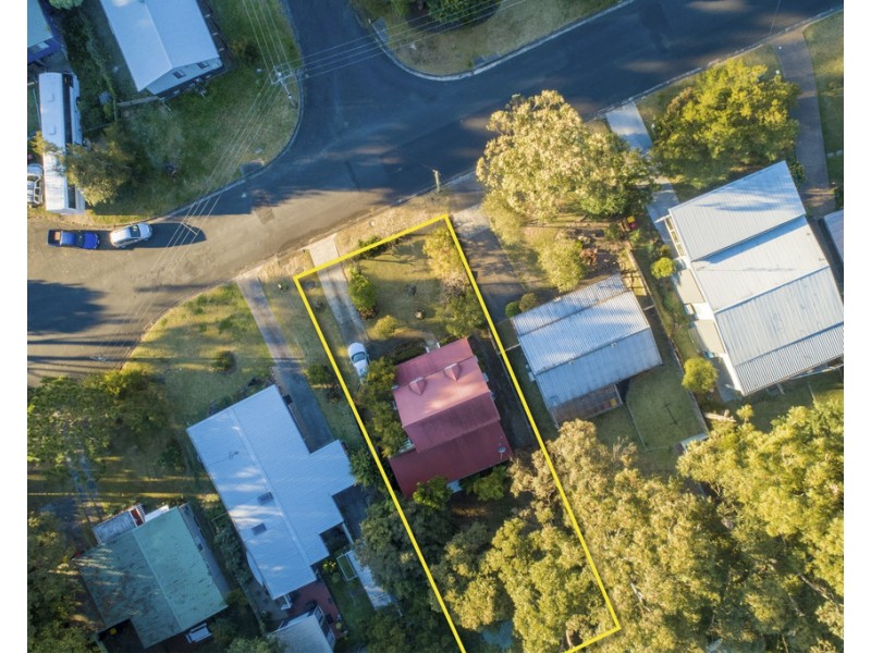 25 Manning Ave, Narrawallee NSW 2539
