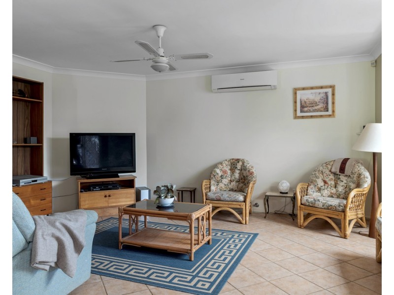 5 Clifford Close, Mollymook NSW 2539