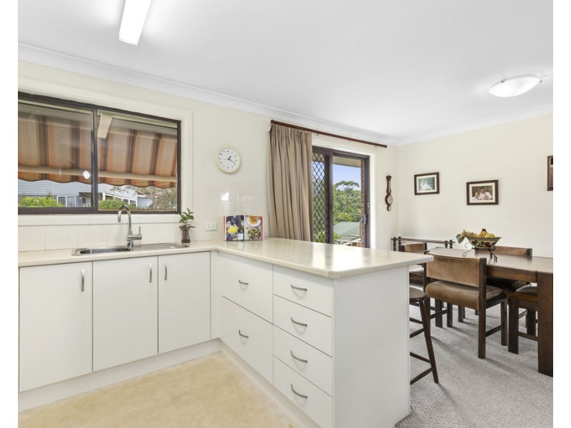 41 Carroll Avenue, Mollymook Beach NSW 2539