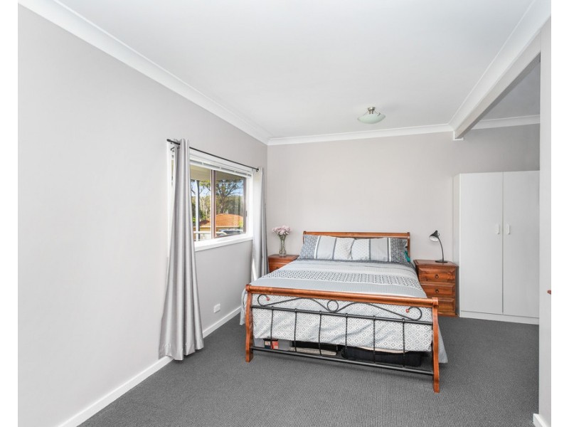 27 James Crescent, Kings Point NSW 2539