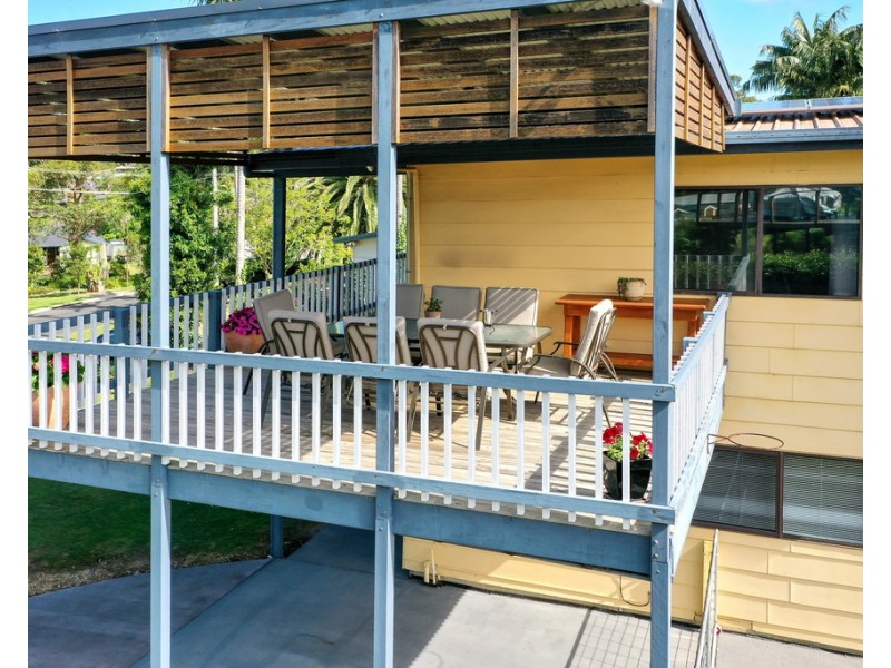 27 James Crescent, Kings Point NSW 2539