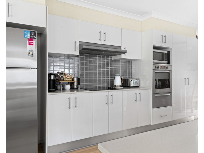 8 Sunbird Place, Bawley Point NSW 2539