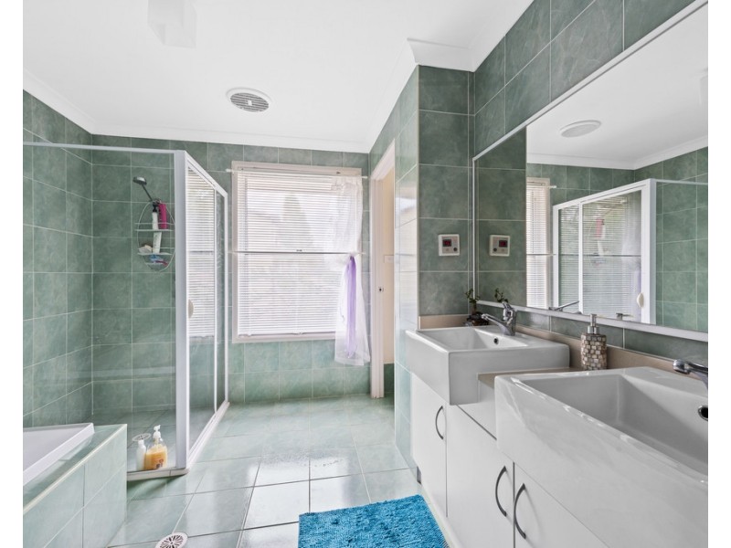 8 Sunbird Place, Bawley Point NSW 2539