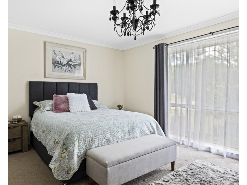 8 Sunbird Place, Bawley Point NSW 2539