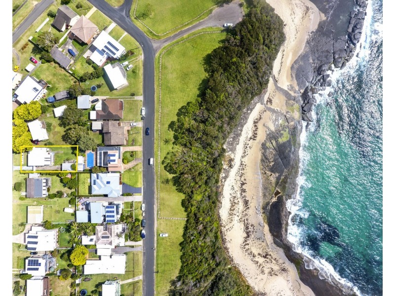 32 Highview Drive, Dolphin Point NSW 2539