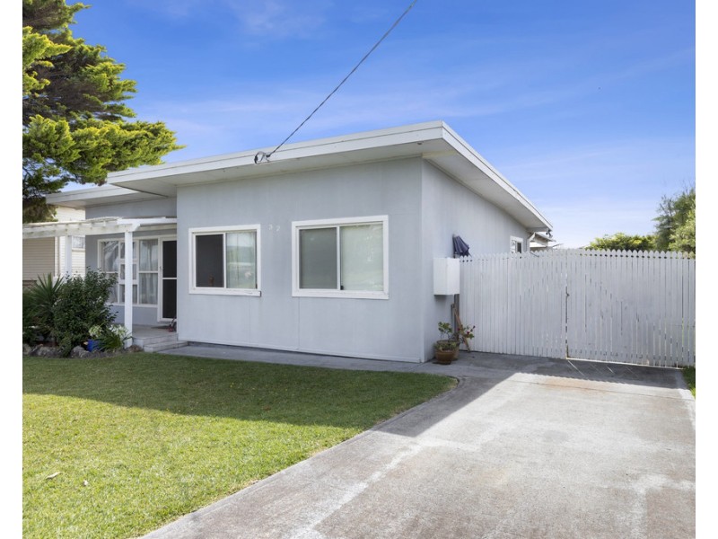 32 Highview Drive, Dolphin Point NSW 2539