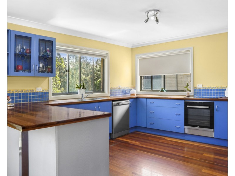 10 Bonnie Troon Close, Dolphin Point NSW 2539