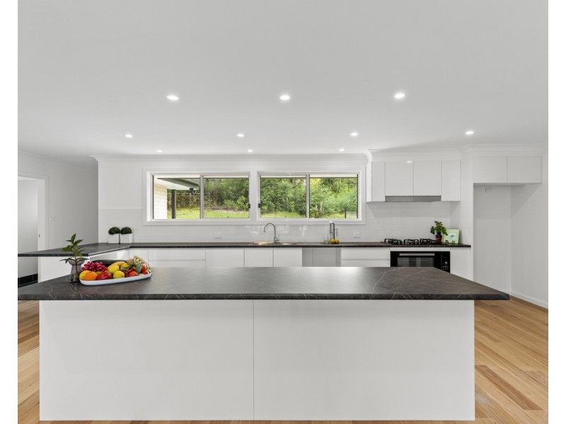 8 Windemere Drive, Conjola Park NSW 2539