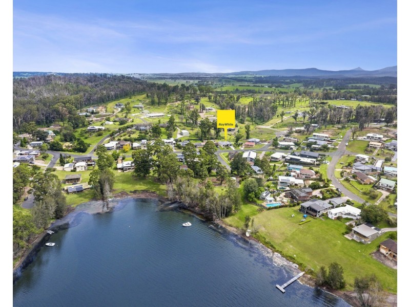 8 Windemere Drive, Conjola Park NSW 2539