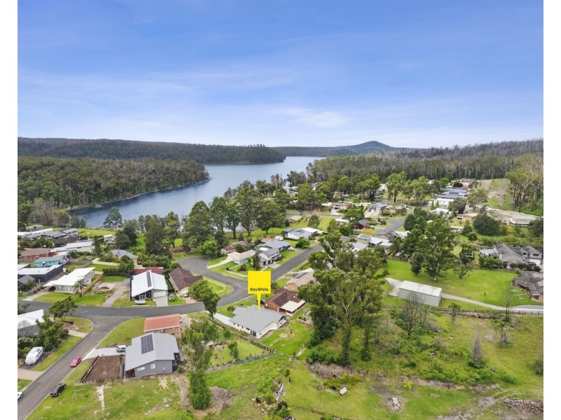 8 Windemere Drive, Conjola Park NSW 2539