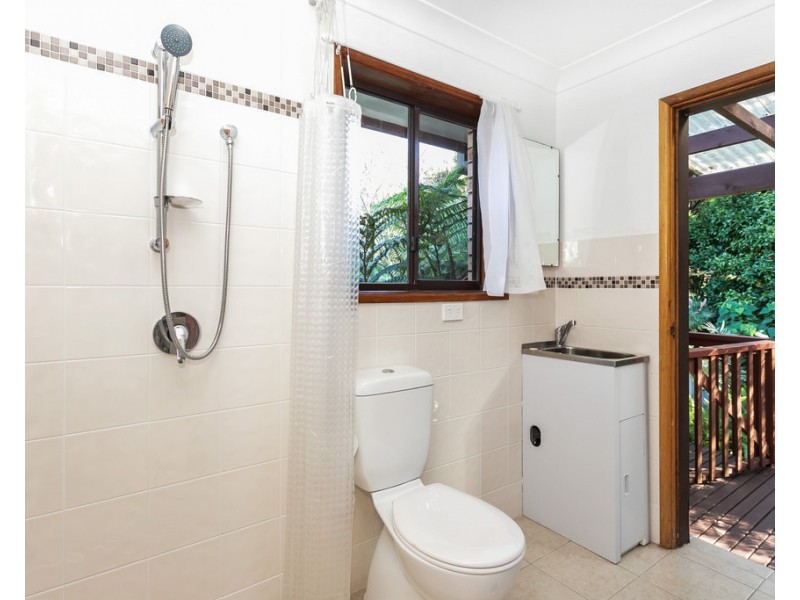 64 Ross Avenue, Narrawallee NSW 2539