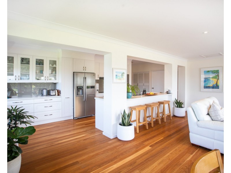 9 Buchan Street, Mollymook NSW 2539