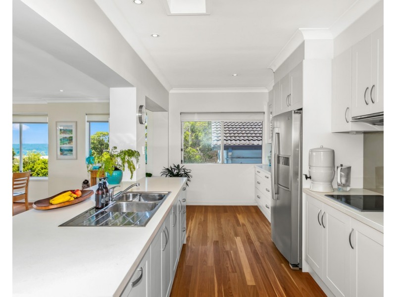 9 Buchan Street, Mollymook NSW 2539
