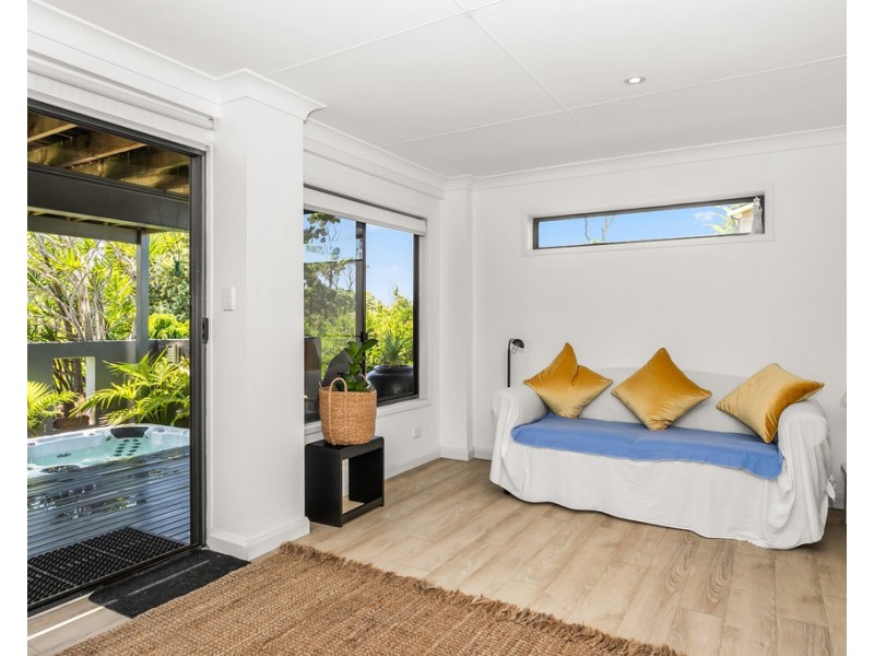 9 Buchan Street, Mollymook NSW 2539