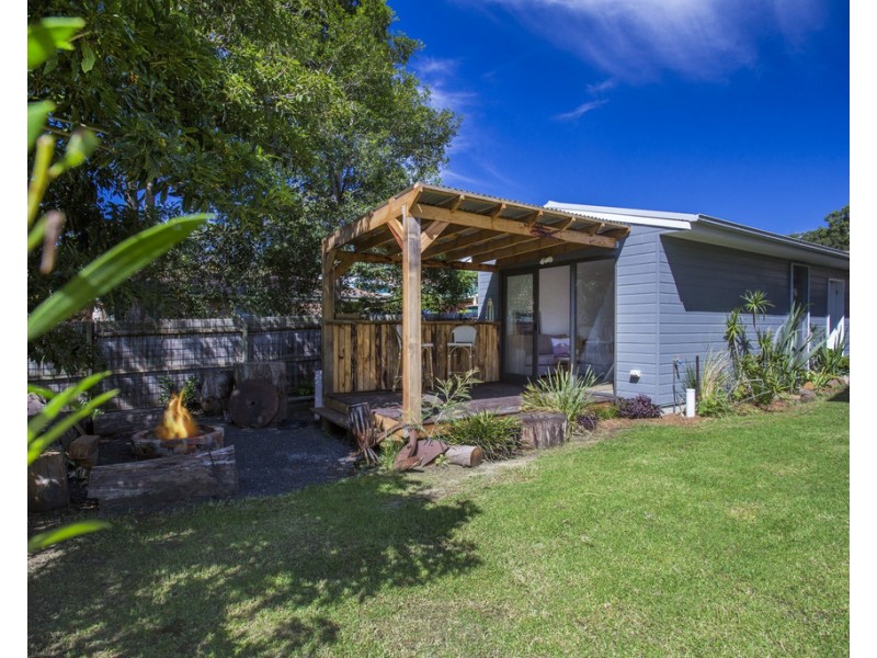 5 Scorpio Grove, Narrawallee NSW 2539