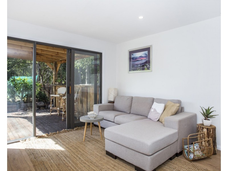 5 Scorpio Grove, Narrawallee NSW 2539