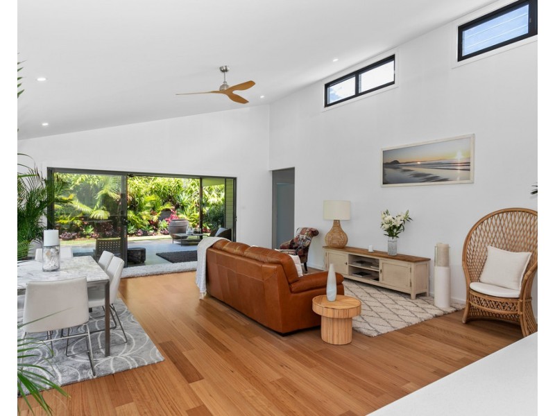 28 Como Avenue, Burrill Lake NSW 2539